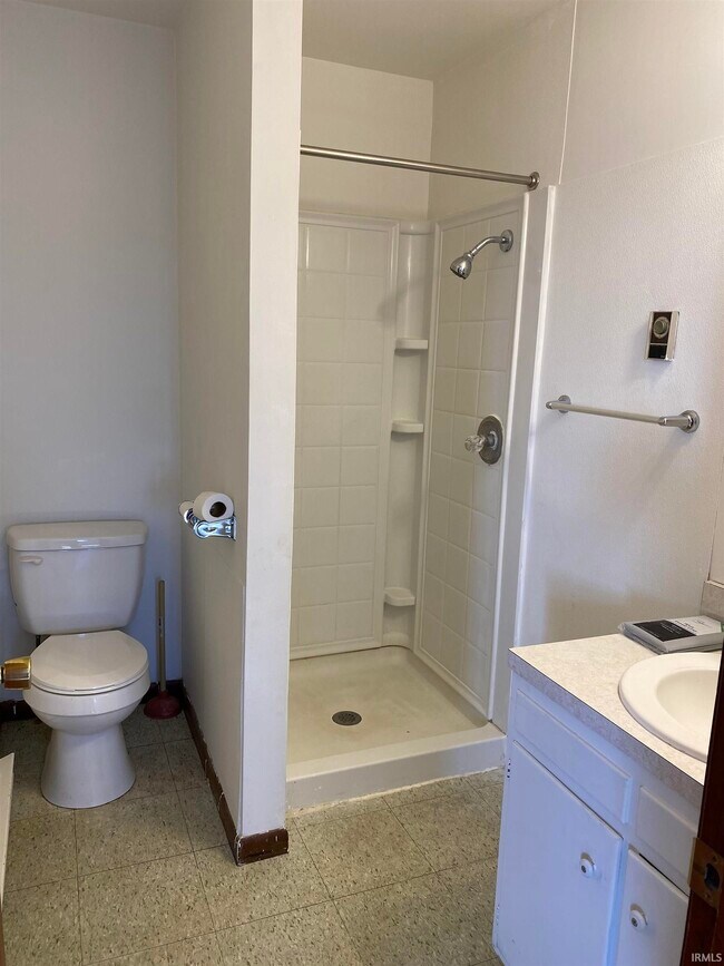 Building Photo - 6005 IN-205