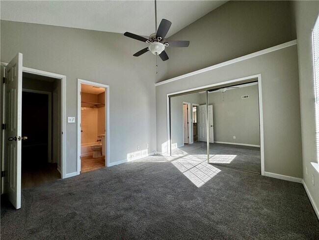 Building Photo - 1107 Sandy Ln Dr