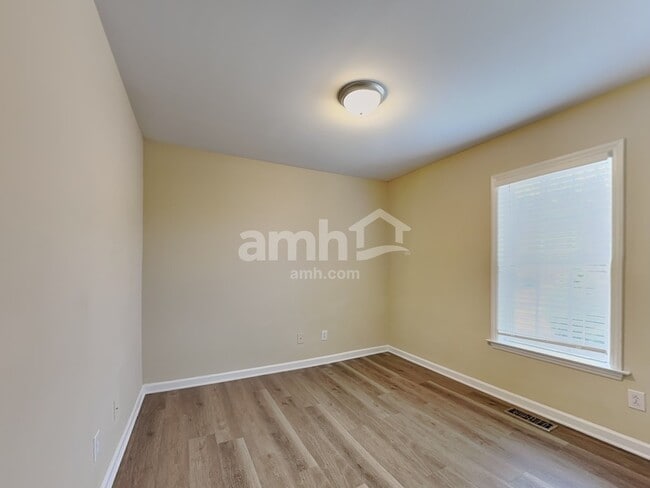 Building Photo - 3947 Hickswood Forest Ct