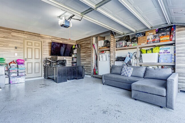 Building Photo - 24059 Hay Needle Ln