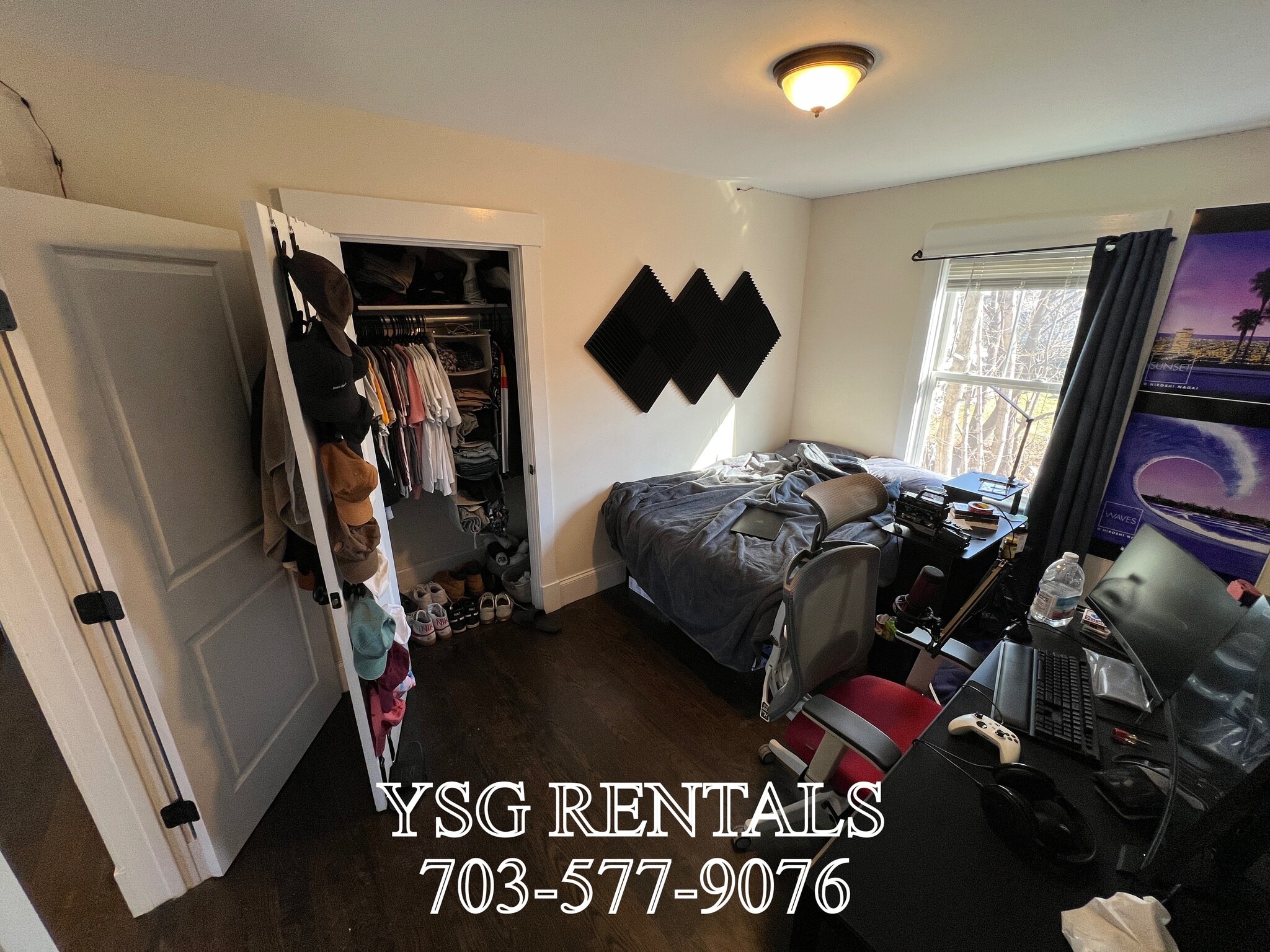 Building Photo - 4 Romar Ter