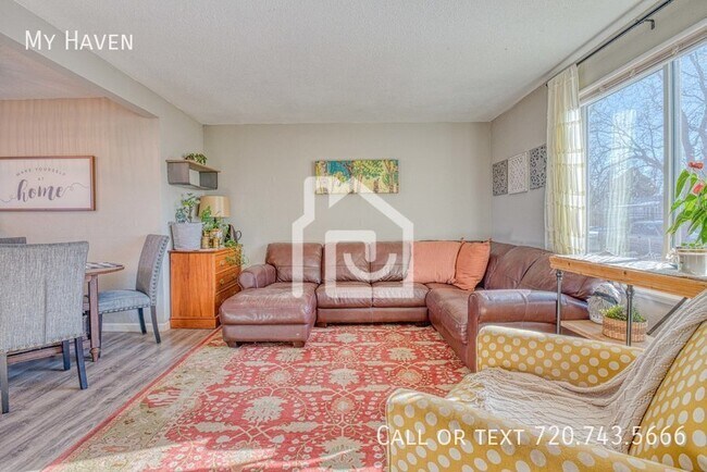 Building Photo - 15169 E Columbia Dr