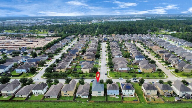 Building Photo - 15623 Sheldon Ridge Way