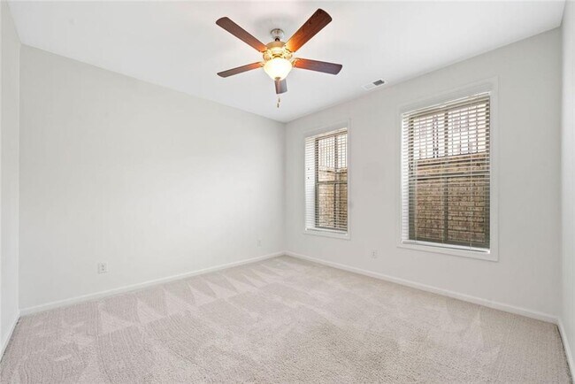 Building Photo - 4232 Hickory Pne Aly