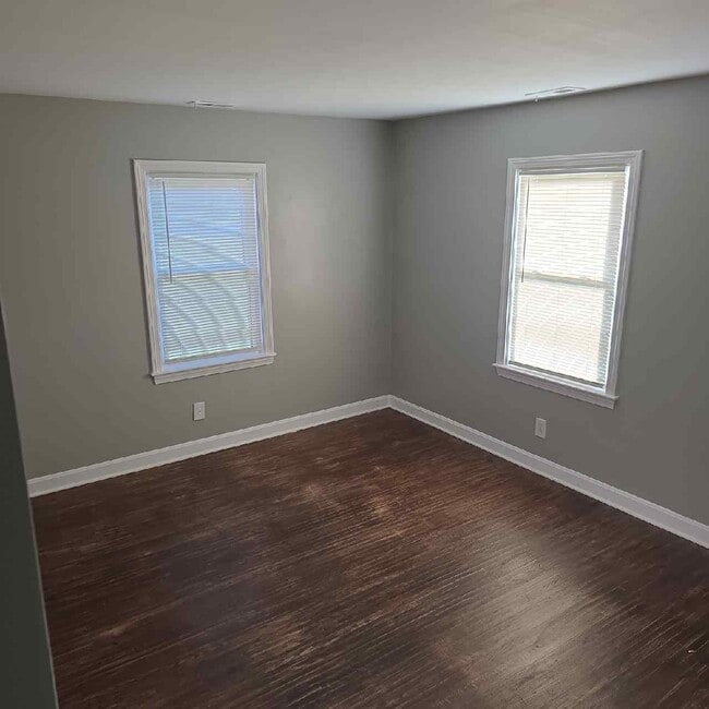 Building Photo - 1021 W Indian Trail
