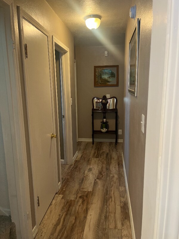 Building Photo - 1204 Avenue E