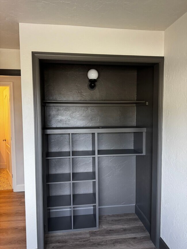 Building Photo - Spacious 3 Bedroom Home in South Eugene – Churchill Area