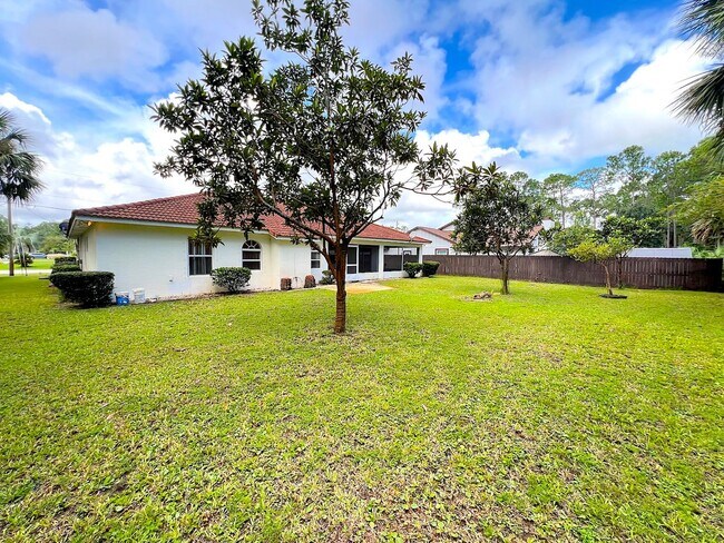 Building Photo - 106 Point of Woods Dr