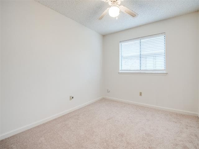 Building Photo - 4525 Ringgold Ln