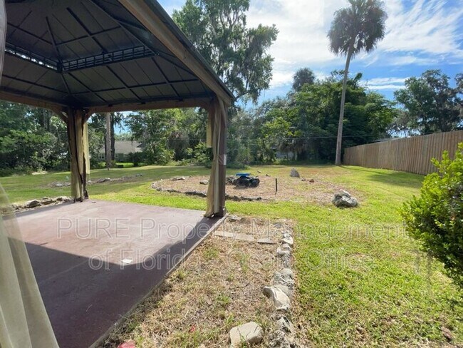 Building Photo - 4211 SW 6th Ave