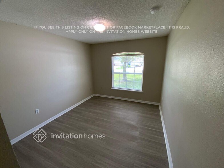 Building Photo - 3651 Gilmore Heights Rd N