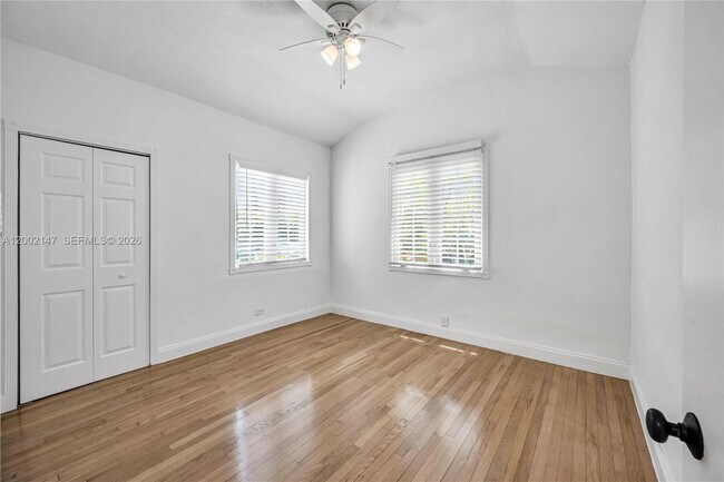 Building Photo - 429 NE 73rd St