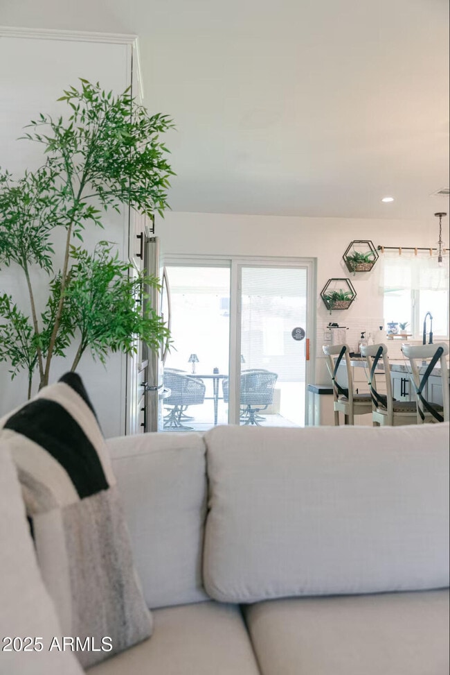 Building Photo - 7715 E Avalon Dr