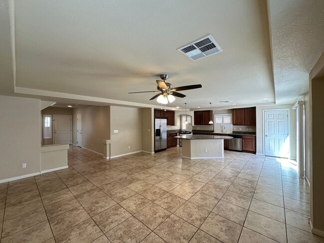 Building Photo - Sonata Within Pinnacle Peaks Phase 2 Amd