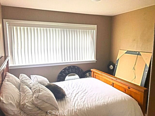 Building Photo - 20011 Shorewood Cir