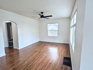 Building Photo - 4801 W Irving St