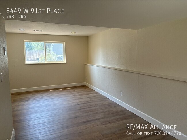 Building Photo - 8449 W 91st Pl
