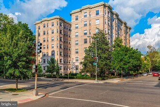 Building Photo - Dupont Circle Modern Studio Apartment In Historic Building W/Extra Storage!