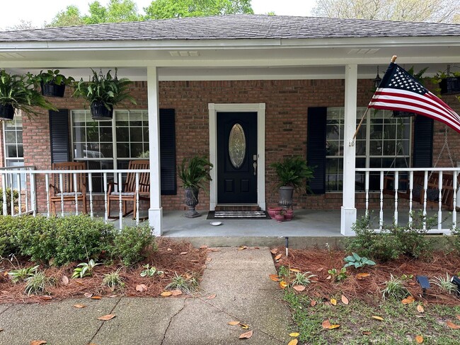 Building Photo - 1670 Parkside Cir