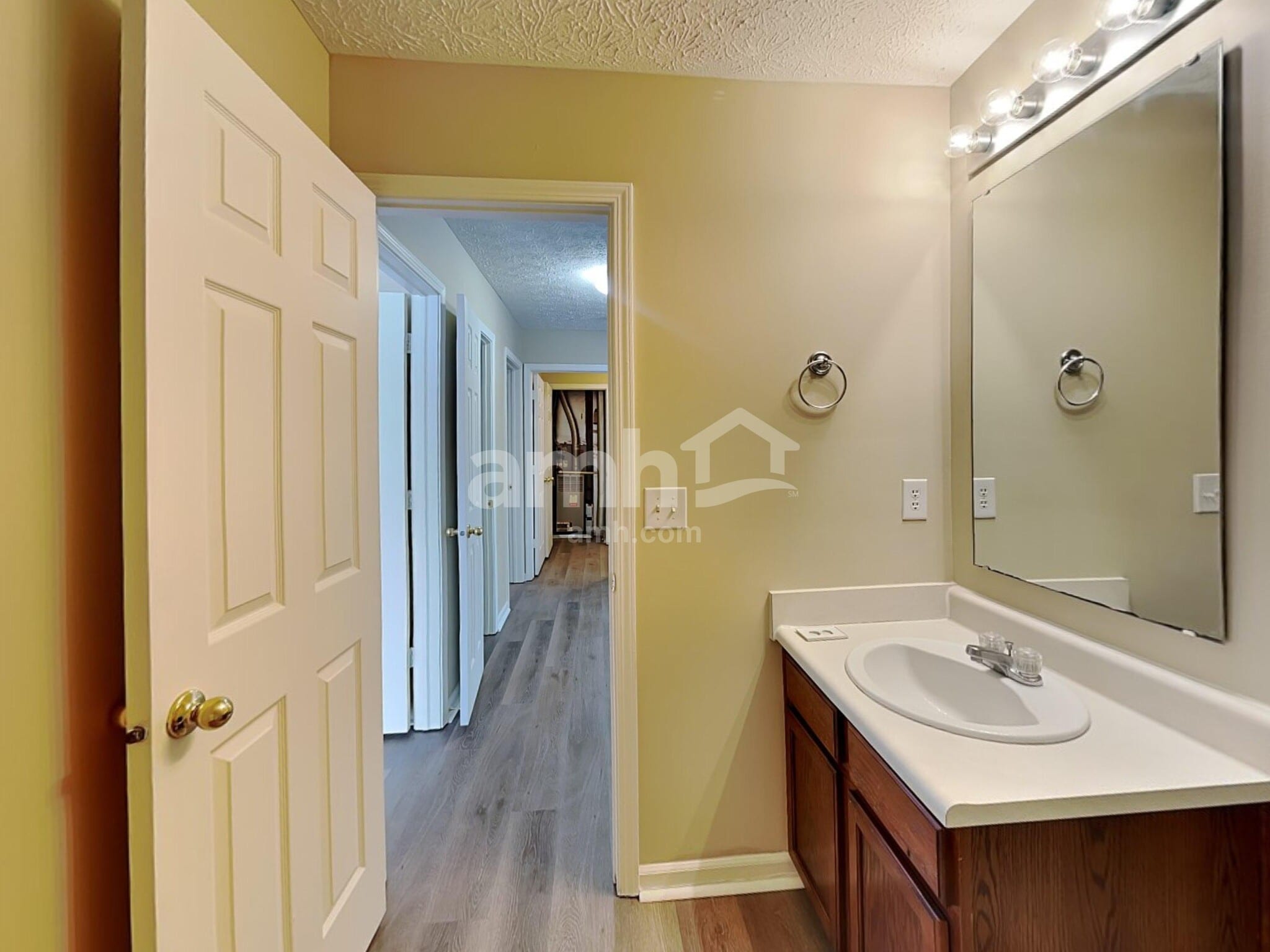 Building Photo - 8067 Lawrence Woods Pl