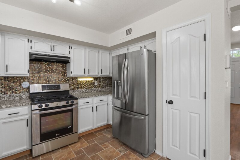 Building Photo - 12145 St Francis Ct