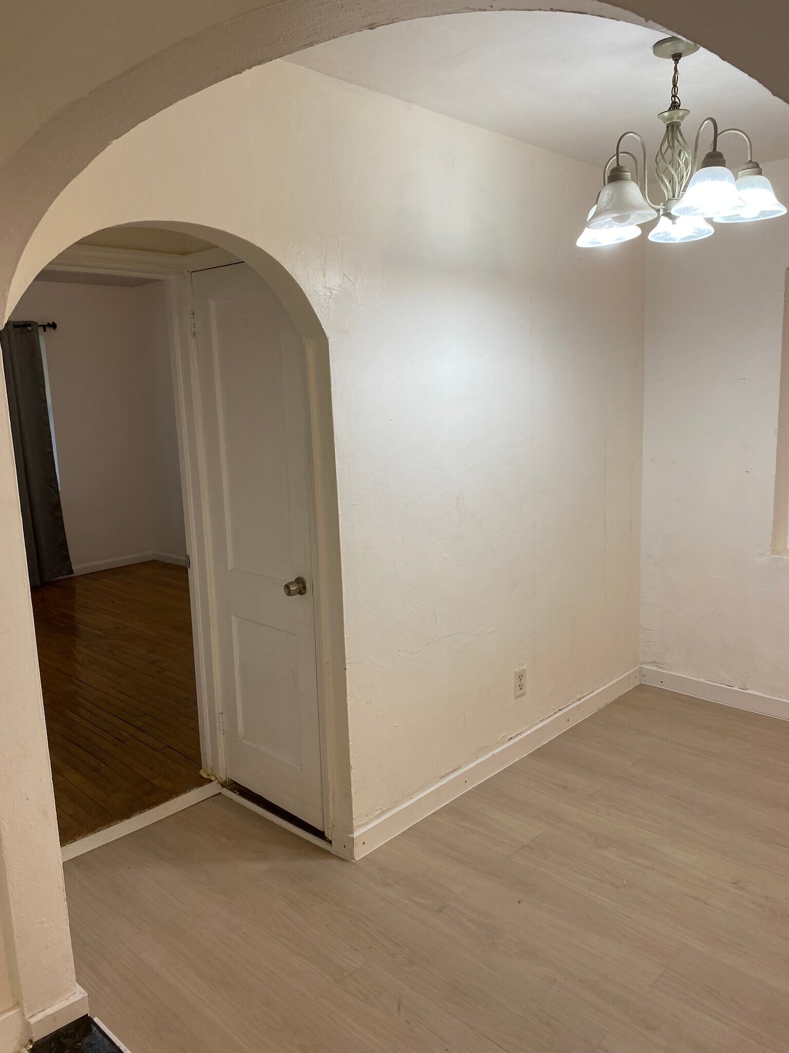 Building Photo - 1588 NE 110th St