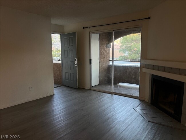 Building Photo - 231 Mission Newport Ln