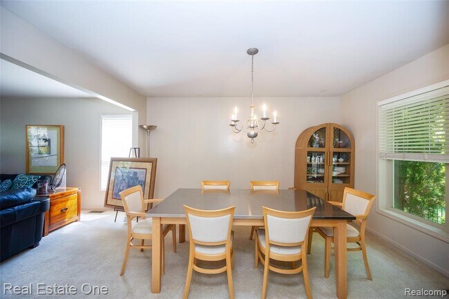 Building Photo - 3481 Castlewood Ct