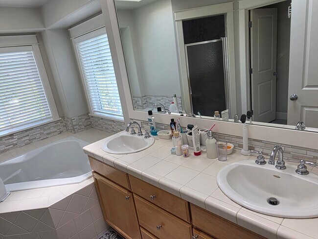 Building Photo - 540 Wilderness Peak Dr NW