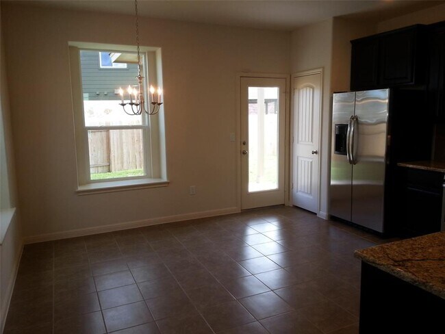 Building Photo - 2504 McDonald Way