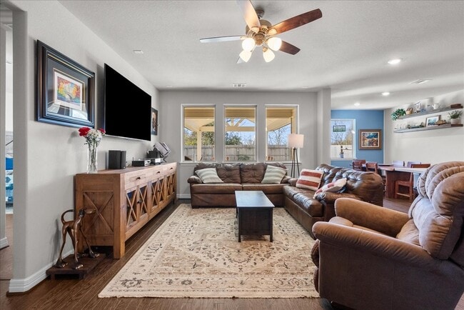 Building Photo - 31431 Vly Briar Wy