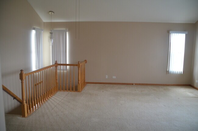 Building Photo - 2503 Dickens Dr