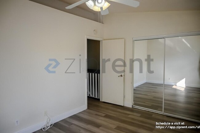 Building Photo - 9761 Riverside Dr