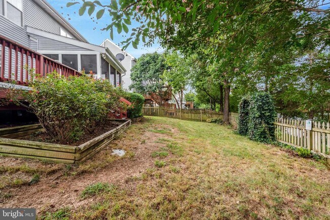 Building Photo - 26161 Rachel Hill Dr