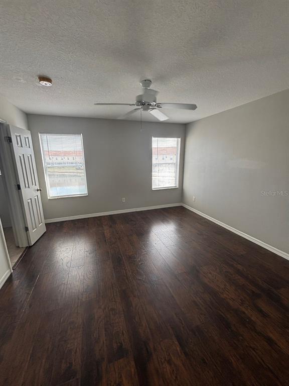 Building Photo - 1141 S Beach Cir