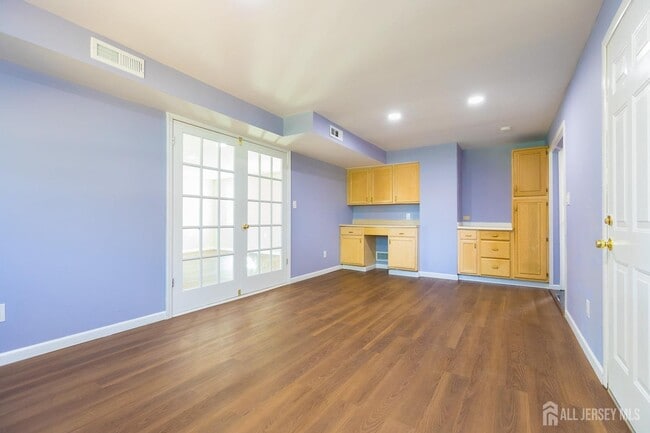 Building Photo - 24 Rieder Rd