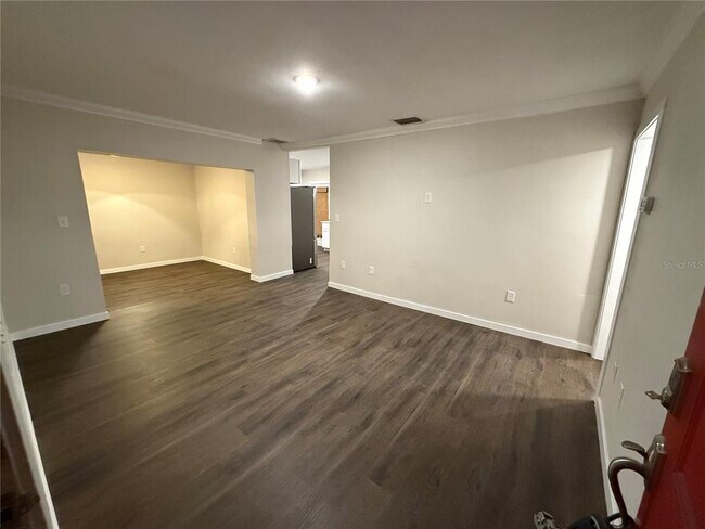 Building Photo - 6215 S Kelly Rd