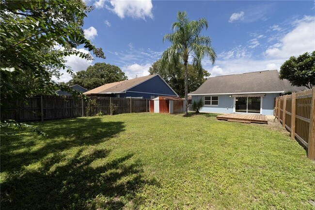 Building Photo - 3242 Laurel Dale Dr