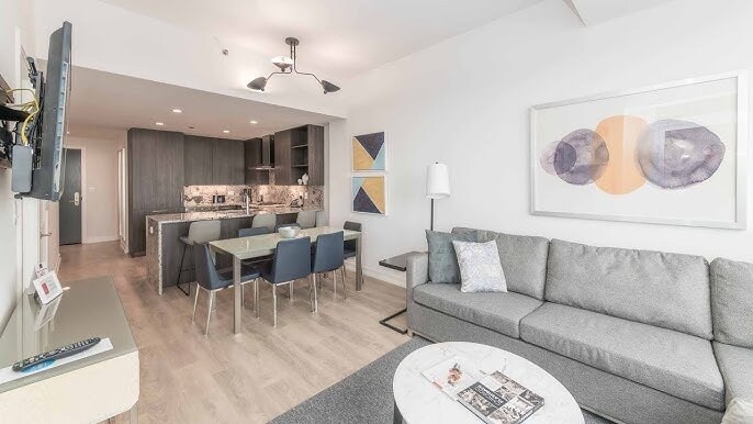 Building Photo - 749 N Hudson Ave