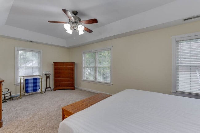 Building Photo - 4609 Town Creek Dr