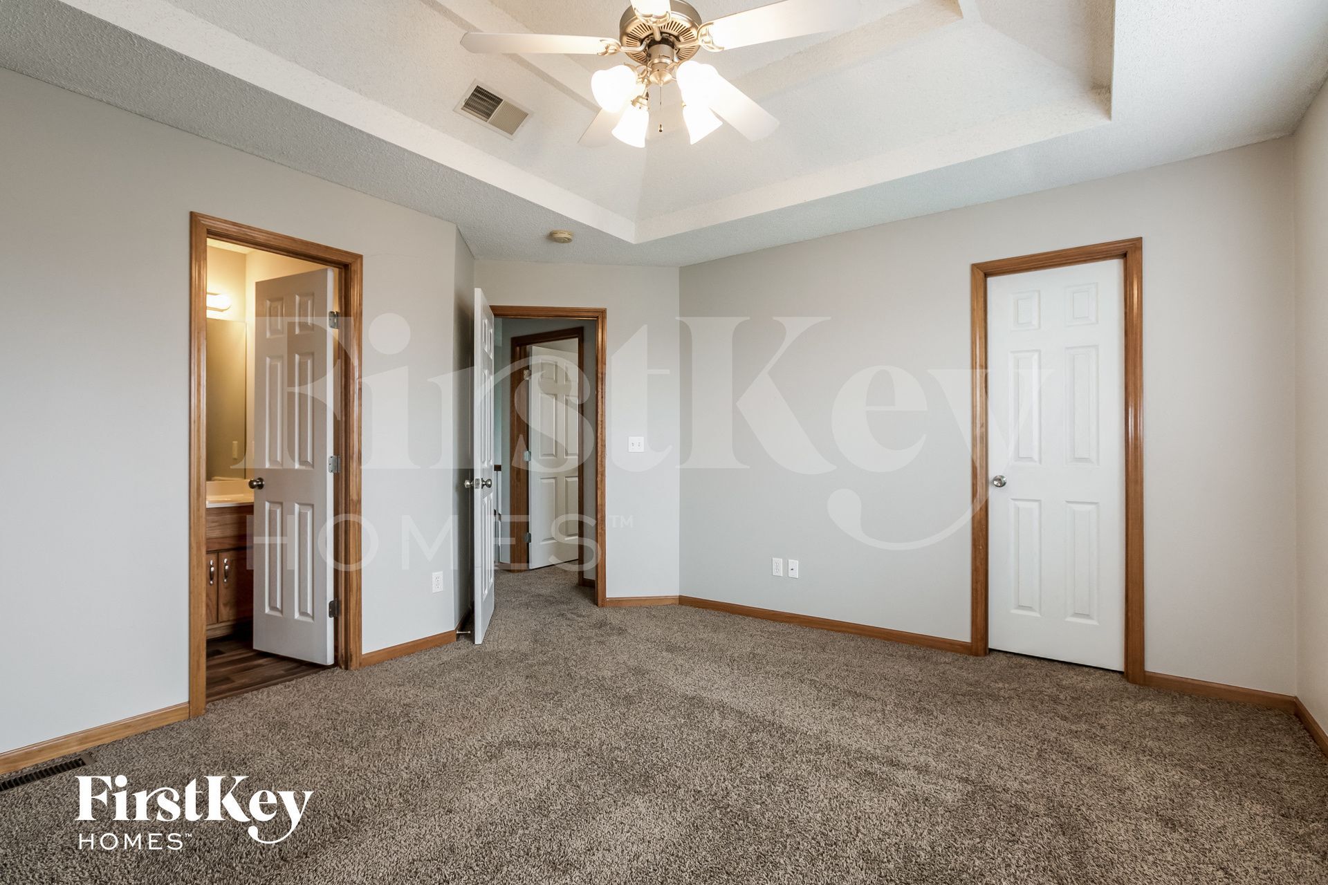 Building Photo - 11104 Highview Rd