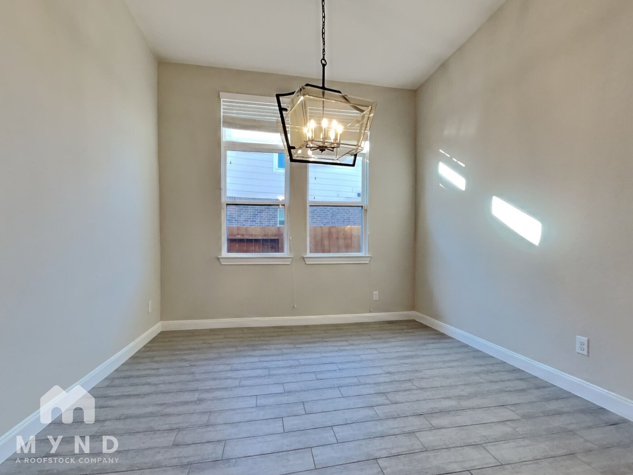 Building Photo - 24622 Windmill Canyon Ln