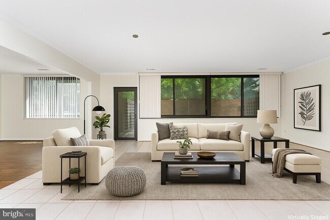 Building Photo - 3713 S George Mason Dr