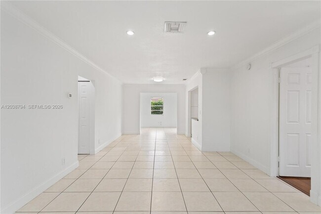 Building Photo - 4151 SW 56th Ave