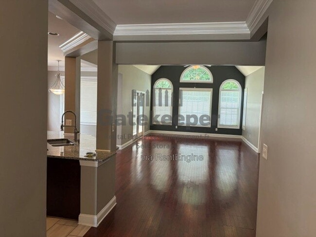 Building Photo - 208 Lenox Dr