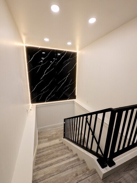 Building Photo - 1318 75th St SE