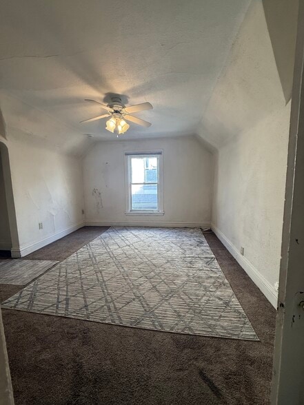 Building Photo - 114 S Blair St