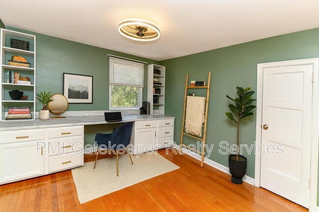 Building Photo - 5618 Leumas Rd