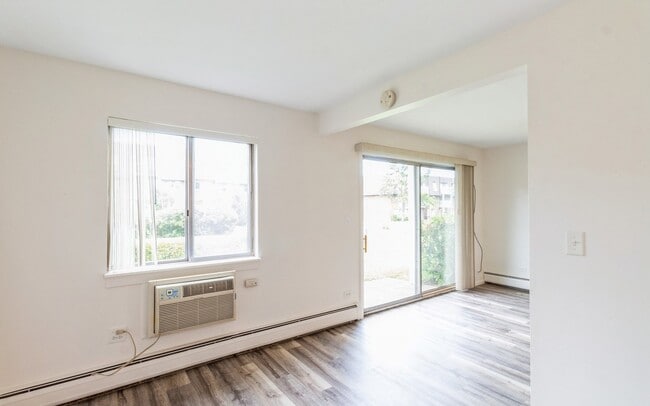 Building Photo - 4 Villa Verde Dr