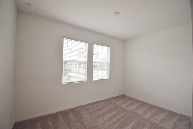 Building Photo - 2370 Lancashire St